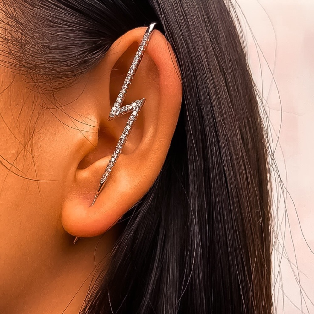 ⚜️[𝟯/$𝟭𝟴]⚜️CZ Gun Metal Flash Ear Hook NEW - Picture 4 of 8